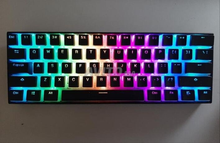 clavier-mecanique-60-rgb-anne-pro-2-avec-custom-pudding-keycaps-bluetooth-et-filaire-big-0