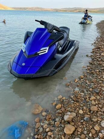 jet-ski-yamaha-1800-svho-91-heures-2014-big-0