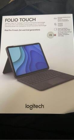 clavier-logitech-ipad-big-0