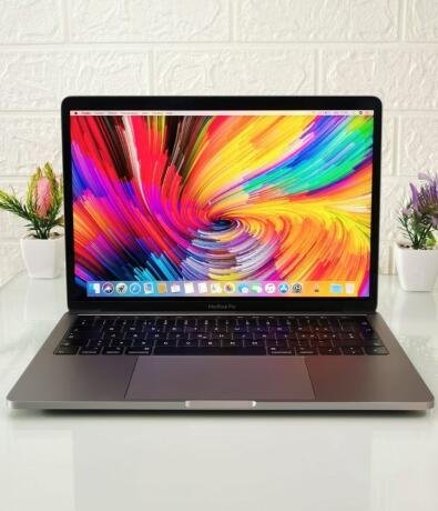 macbook-pro-2018-ecran-13-pouce-intel-core-i5-big-0