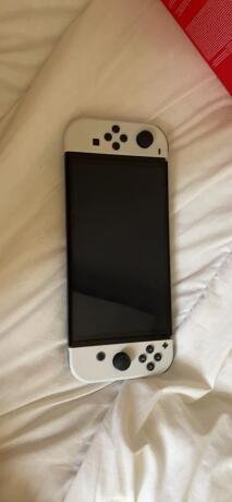 nintendo-switch-oled-model-withe-big-0