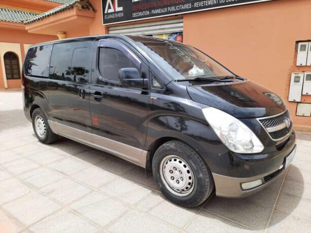 je-mis-en-vente-hyundai-h1modele-2008toute-option-prix-70000-dh-pour-toute-informations-contacter-mr-zouhair-au-n-tel-big-2