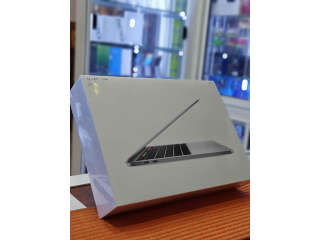 MacBook Pro 2020 i5 13''